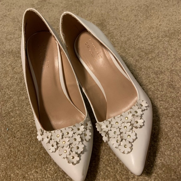 LC Lauren Conrad White Floral Heels - Picture 2 of 6